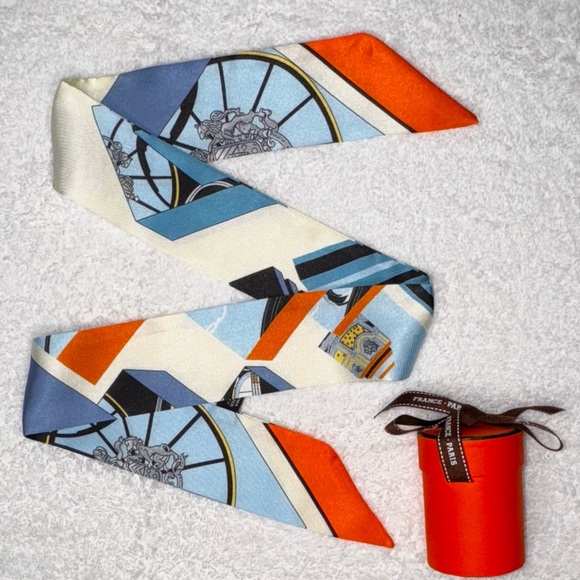 Silk Twilly Scarves (Lot of 5) - Picture 4 of 5